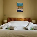 Appartement The Noailles - Lovely Flat With Swimming Pool Five Minutes From The