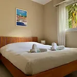 The Noailles - Lovely Flat With Swimming Pool Five Minutes From The